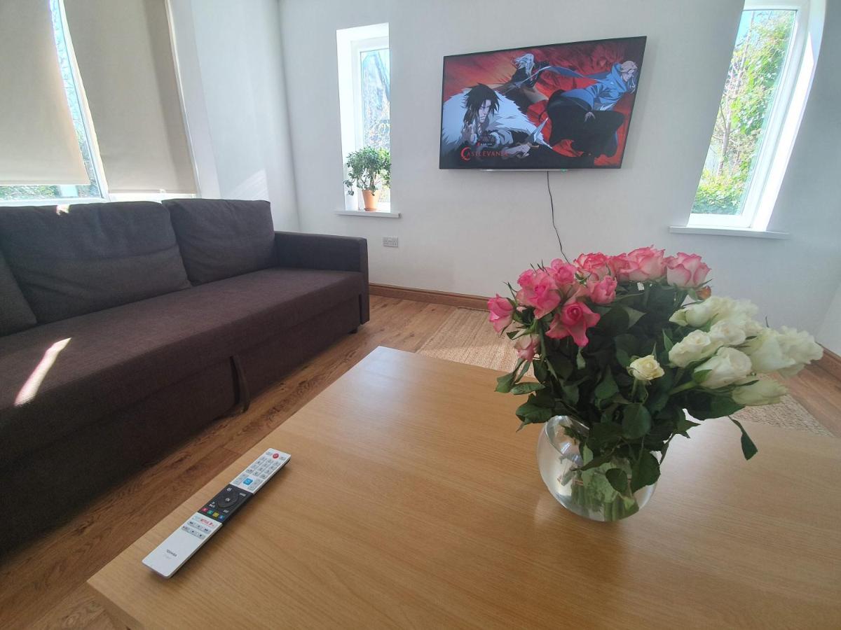 맨체스터 Beautiful House In The Heart Of A Golf Course. 아파트 외부 사진